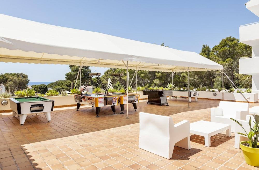 Ilunion Menorca Aparthotel Cala Galdana  Exterior photo